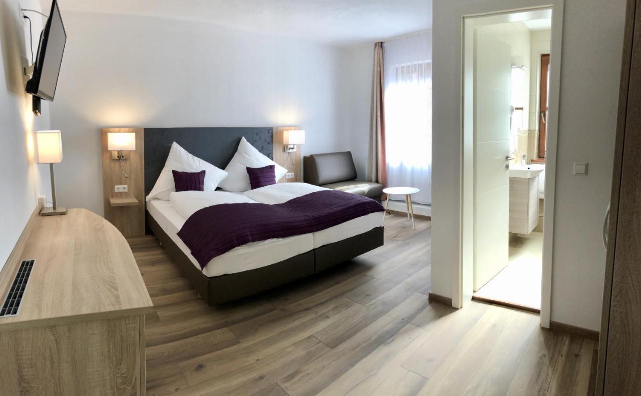 A Lotus Hotel Μπέμπλινγκεν Εξωτερικό φωτογραφία